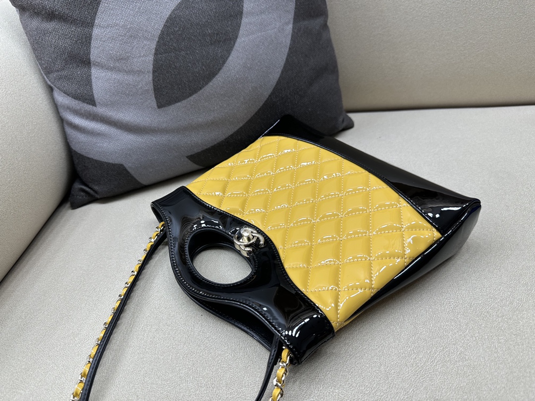 Calfskin Mini 31 Chain Shoulder Bag Handbag AS4133 Yellow